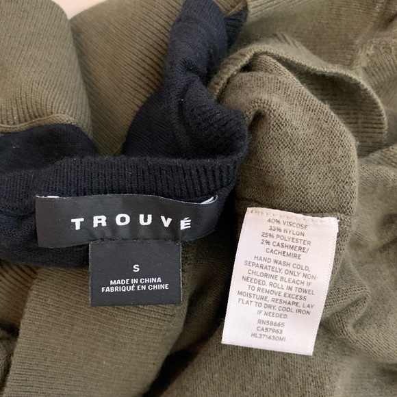 Trouve Off-Shoulder Olive Green Long Sleeve Top - Picture 3 of 3